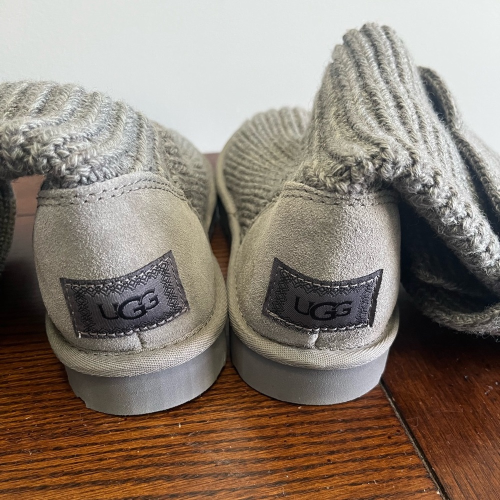 Ugg Classic Cardy Knit Boots gray NEW - Picture 3 of 4